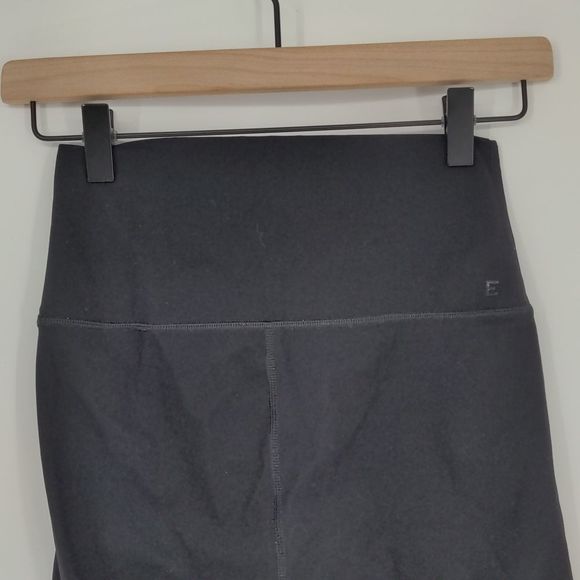 Everlane Women's The Perform Bike Short Size Extra Small Black Lightweight - Picture 8 of 12